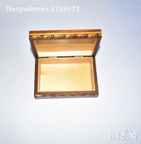 Стара дървена кутия - Пирографирана - много запазена , снимка 2 - Антикварни и старинни предмети - 55618995