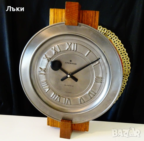 Калаен стенен часовник Junghans 1.6 кг.,перфектен. 