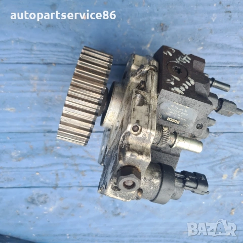 Дизелна горивна помпа Bosch за Ford Focus C-Max 1.6 TDCi (2005) 0445010102 / 9656300380