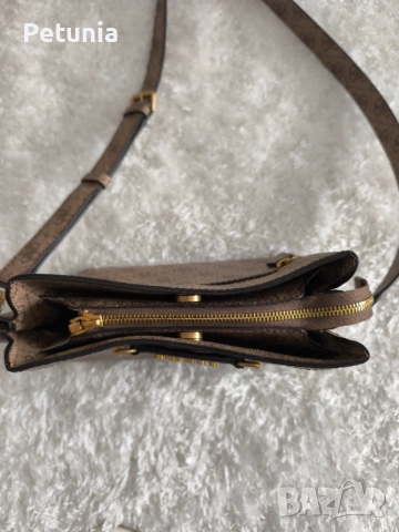 Чисто нова оригинална чанта Guess, снимка 2 - Чанти - 54016587