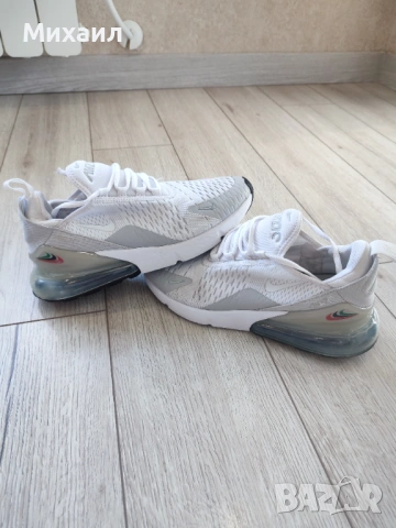 Маратонки Nike .Размер  38 Стелка 24см, снимка 3 - Детски маратонки - 54725072
