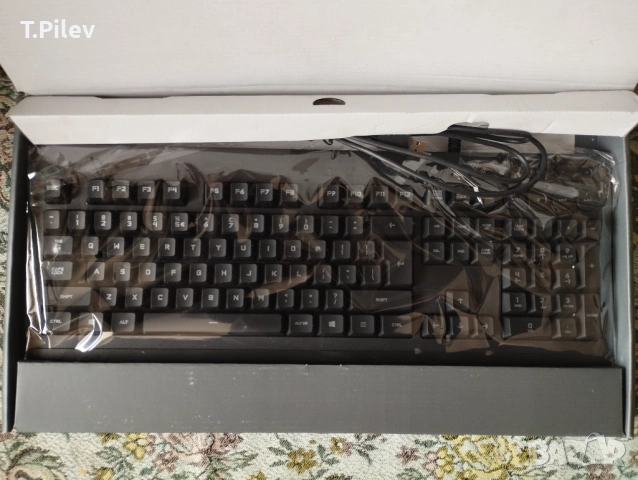 Продавам геймърска клавиатура Logitech G213, снимка 3 - Клавиатури и мишки - 54608212