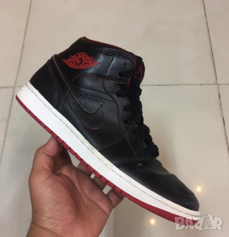 кецове / маратонки  Nike Air Jordan 1 Mid  номер 43 ,5-44, снимка 4 - Маратонки - 54744436