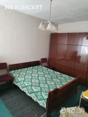 Продавам многостаен апартамент в Трите чучура център, снимка 4 - Апартаменти - 54448998