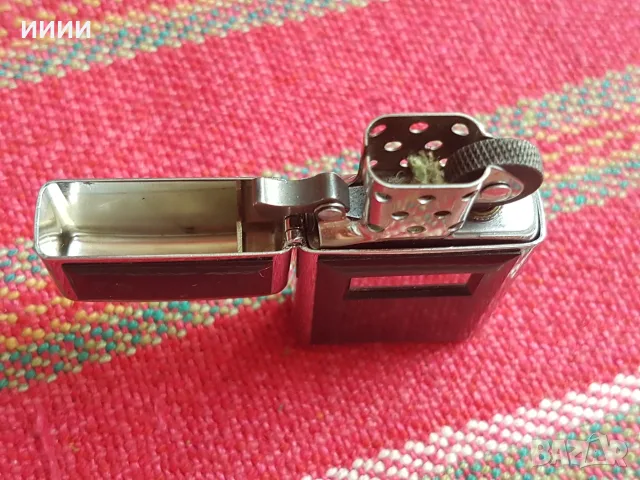 Бензинова запалка ZIPPO, снимка 3 - Антикварни и старинни предмети - 55428852