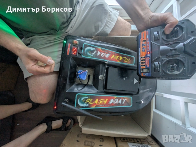 Лодка за захранка flash boat катамаран с литиева батерия 12в 14000mah, снимка 5 - Стръв и захранки - 55234540