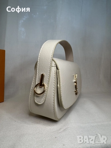 Дамска чанта YSL, снимка 2 - Чанти - 55671766