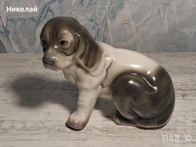 Стара Порцеланова Фигура Куче
