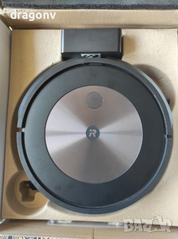 Прахосмукачка робот IROBOT J7, снимка 2 - Прахосмукачки - 54760716