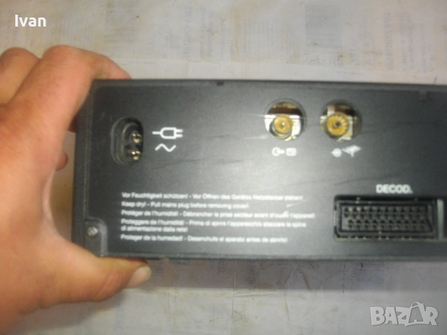 ВИДЕОРЕКОРДЕР ВИДЕО ЗАПИСВАЩО TELEFUNKEN  M960 HIFI ЗА ЧАСТИ ЗА РЕМОНТ ЗА ДОНОР, снимка 9 - Плейъри, домашно кино, прожектори - 54583792