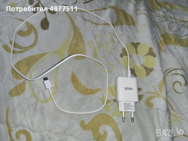 Зарядно с два порта usb - A и usb - C и кабел