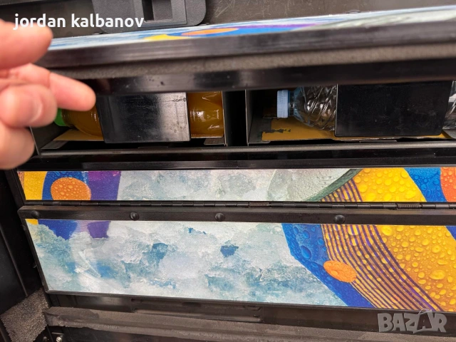 Вендинг машинa за студени напитки и храни studio 5 chill Autobar само за 700Eur., снимка 4 - Вендинг машини - 55083122