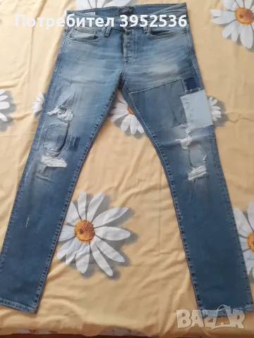 14 чифта мъжки маркови дънки, размерМ 32/33 като нови !! Модела е skinny, ластичен по тялото !!!