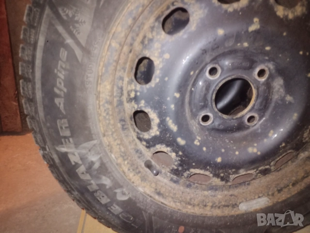 Гуми с джанти за Форд Фокус 2001г, снимка 4 - Гуми и джанти - 54144617