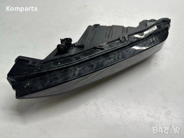 Оригинален десен Skoda Superb LED 2019г.