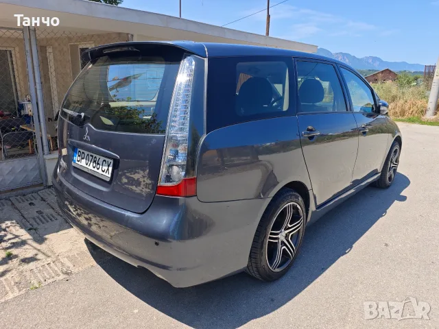 Mitsubishi Grandis 2.4 MIVEC 2007 ГАЗ 7 места, снимка 3 - Автомобили и джипове - 55422846