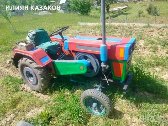Продавам малко тракторче!