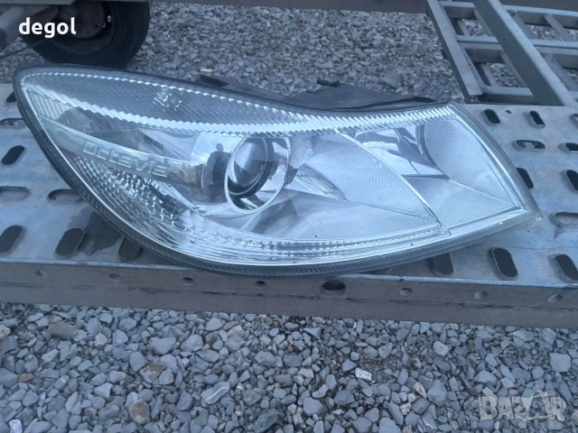 1Z1 941 016F Десен фар Skoda Octavia 2009-2013г.