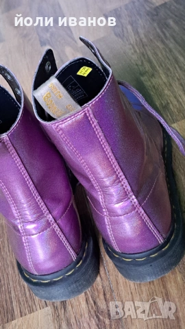 Dr.Martens-дамски обувки 42 номер, снимка 8 - Дамски боти - 54486168