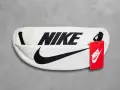 Nike Чантичка предлага се в бяло и черно., снимка 1
