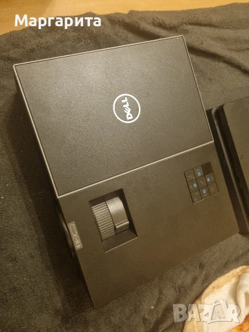 Продавам качествен бизнес проектор Dell 1550 (3800 ANSI Lumens), снимка 2 - Плейъри, домашно кино, прожектори - 54888280