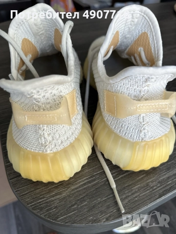 Yeezy дамски маратонки , снимка 2 - Маратонки - 55694835