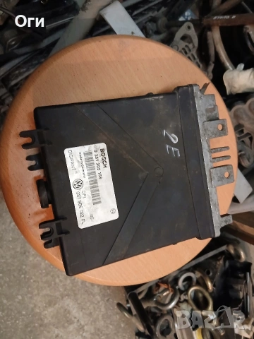 Компютър за Фолксваген Пасат В3 2.0 115к.с. 0 261 203 158 / 037 906 022 FL