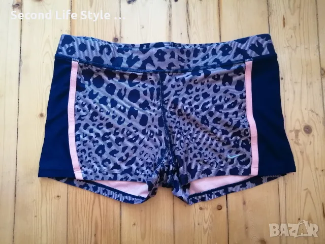 Nike Dri-FIT оригинален дамски къс клин / къси спортни панталонки с леопардов принт р-р S