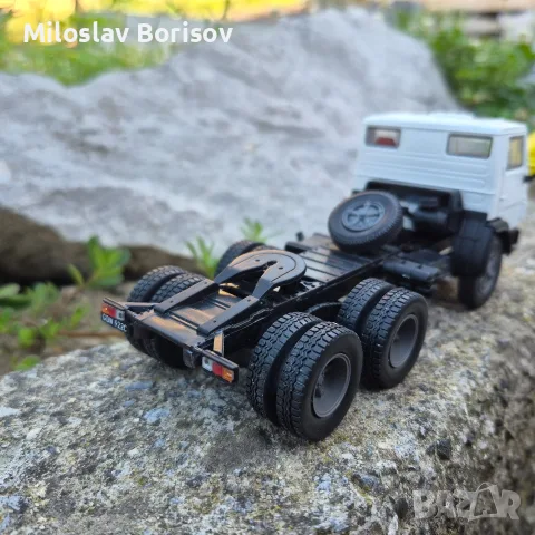 Камаз + ремарке ЧМЗАП в мащаб 1:43, снимка 5 - Колекции - 55512154