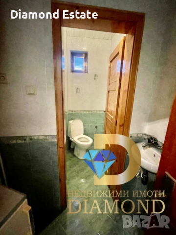 Двуетажна къща с търговска част в град Гълъбово, снимка 11 - Къщи - 54135899