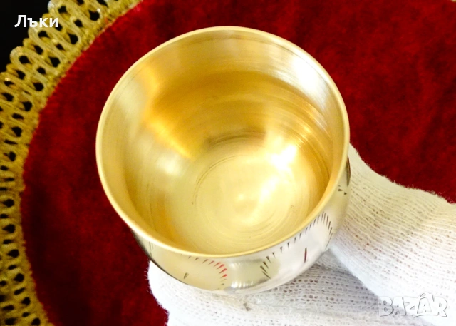 Бронзова чаша на столче,за ракия,ликьор., снимка 2 - Антикварни и старинни предмети - 54168536
