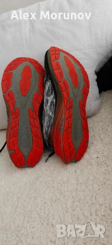 Asics Novablast 3 н47, снимка 7 - Спортни обувки - 54396884