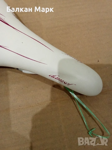 Дамска седалка за велосипед Oxygen Damsel (Selle Italia) – НОВА, снимка 5 - Части за велосипеди - 55223151