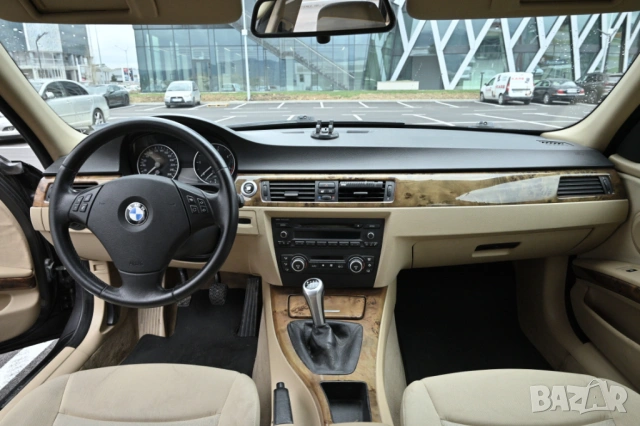 BMW 320d E91 - Обслужена и в отлично състояние, снимка 8 - Автомобили и джипове - 54826305