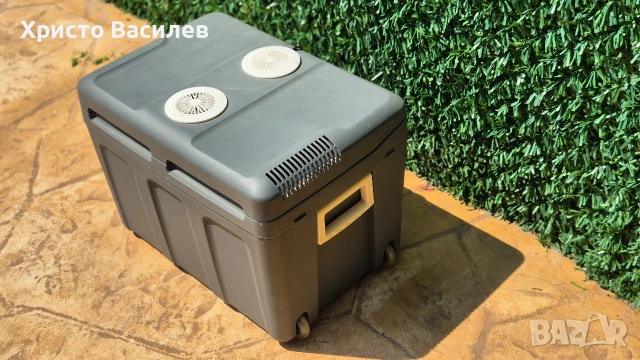 Хладилник 220/12v, снимка 2 - Хладилни чанти - 55142266
