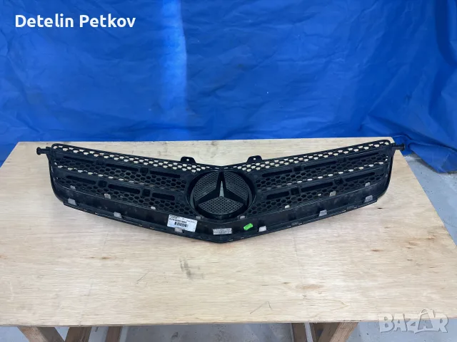 Решетка за Мерцедес Ц клас AMG А2048801083, снимка 3 - Части - 55347159