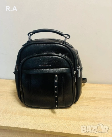 Черна кожена раница