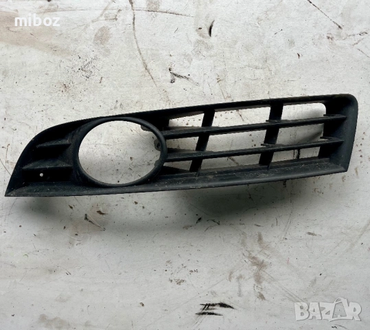 Решетка броня Фолксваген Пасат VW Passat b6