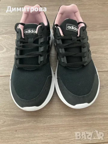 Дамски маратонки Adidas, снимка 4 - Маратонки - 55299830