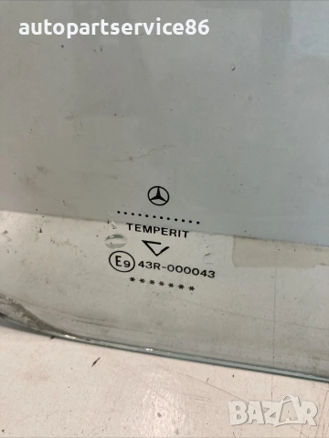 Задно стъкло за кабина за Mercedes 609 / 709 / 809 (1986–1995) , снимка 2 - Части - 55189820