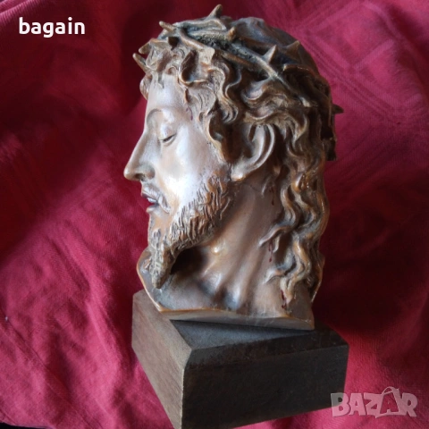 Уникална статуя на Иисус.