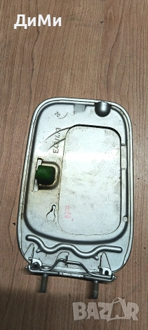 капачка резервоар бмв е46 комби bmw e46, снимка 2 - Части - 54783766