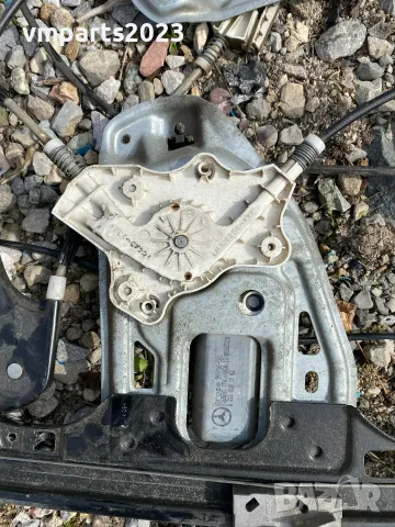 Предни стъкла и стъклоповдигачи Mercedes W203 face, снимка 4 - Части - 55663681