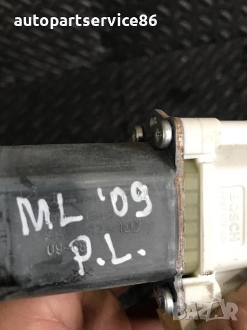 Регулатор на преден ляв прозорец за Mercedes ML W164 (2011) A2518200742, снимка 2 - Части - 54091353