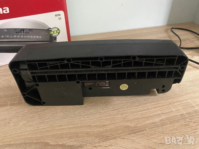 Шредер за документи Hama "Mini S6", снимка 3 - Принтери, копири, скенери - 54641848