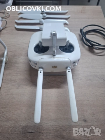 Дрон DJI Phantom 4 Pro V2.0, снимка 7 - Дронове и аксесоари - 54713145