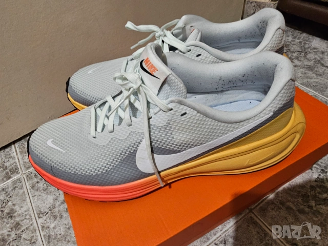 Страхотни летни маратонки Найк Nike номер 45 стелка 29 см комфорт и мека приятна подметка за теб