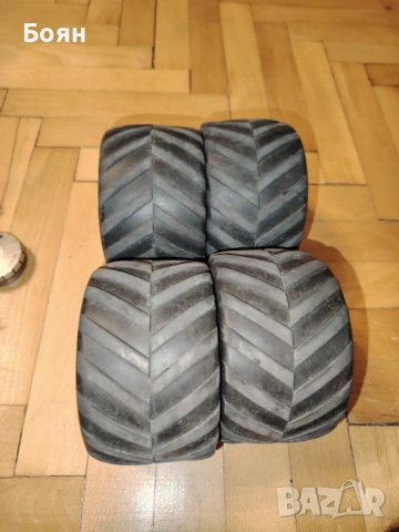 Rc бъги 1/10, снимка 13 - Коли, камиони, мотори, писти - 53752849