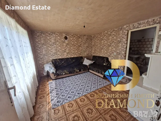 Едноетажна къща в село Спасово, общ. Чирпан, снимка 2 - Къщи - 55585397