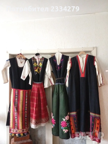 Стари тракийски народни носии, сукмани, ризи, престилки.